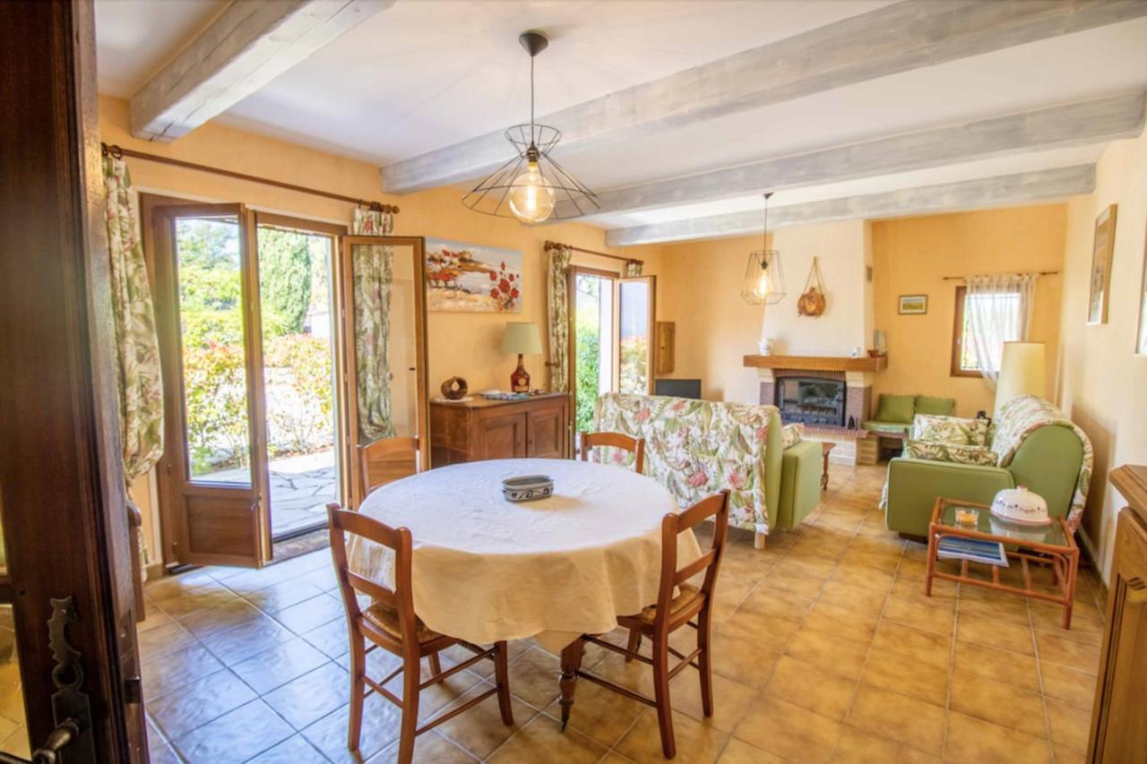 Large Spacious House In Фрежюс Экстерьер фото
